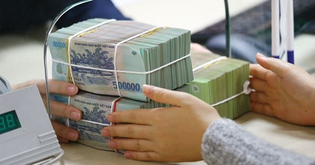 Lãi suất ngân hàng 24/11/2023: Gửi bao nhiêu tiền để hưởng 10,5%/năm?