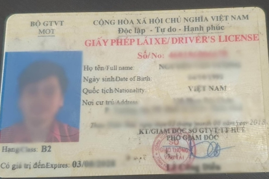 Sai năm sinh trên giấy phép lái xe phải làm thế nào?