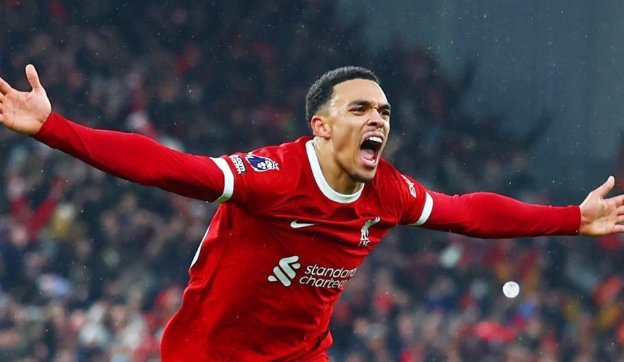 Alexander-Arnold 'nổ' cú đúp, Liverpool thắng kịch tính Fulham 4-3