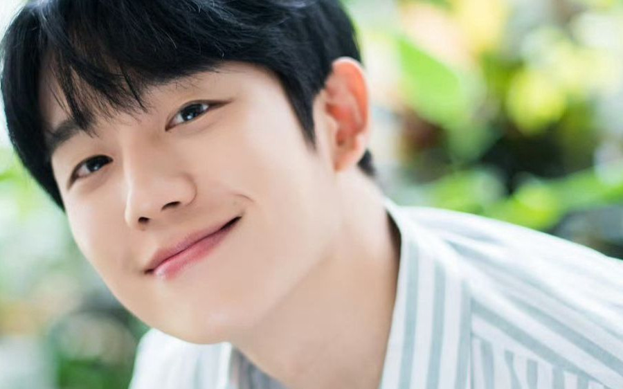 Jung Hae In bị tố đến hộp đêm săn gái trẻ