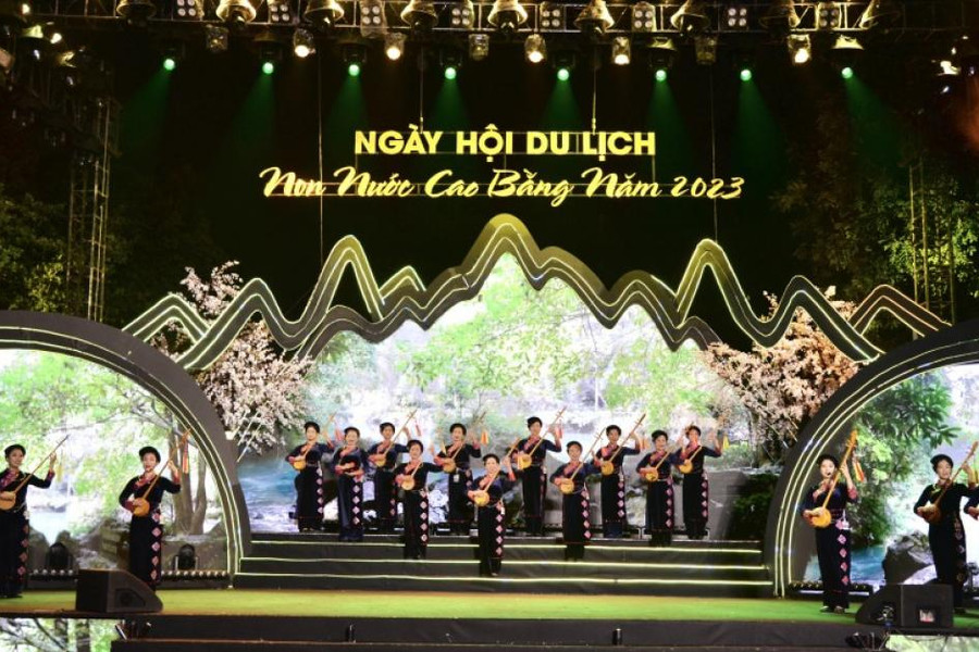 'Non nước Cao Bằng - Xứ sở thần tiên' tại Hà Nội