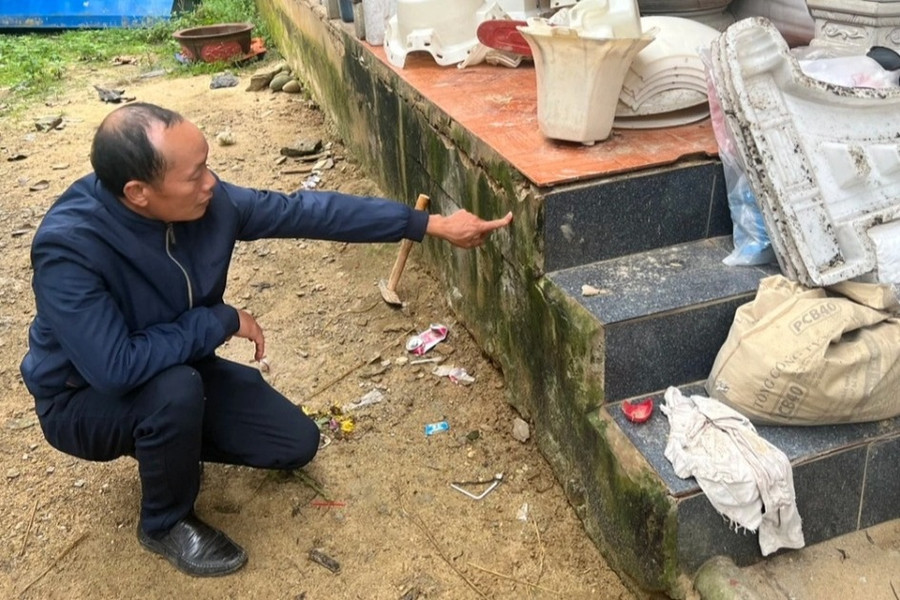 'Hố tử thần' ở Hà Tĩnh: Nghi có lỗ hổng như đường hầm trong lòng đất