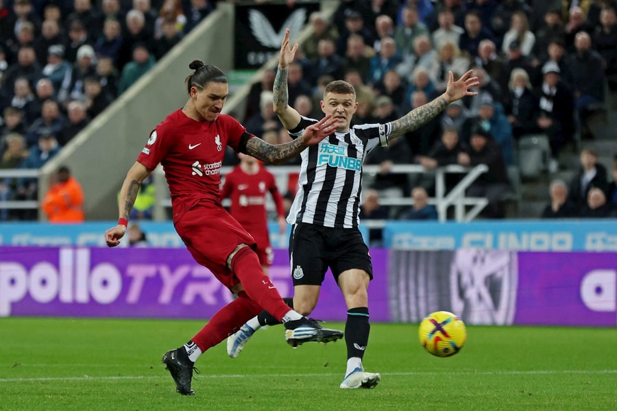 Bóng đá hôm nay 2/1 - Liverpool vs Newcastle: Qúa khó cho 'thiếu gia'