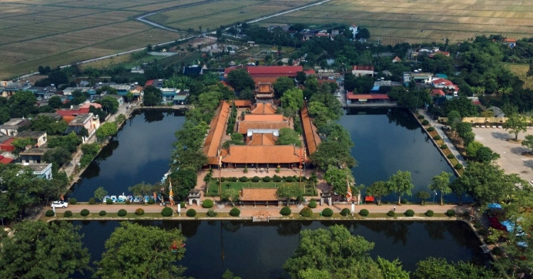 Ngôi chùa gần 400 tuổi, kiệt tác nghệ thuật bằng gỗ lim quy mô bậc nhất Việt Nam