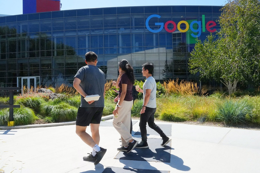 Google sa thải hơn 1.000 nhân sự