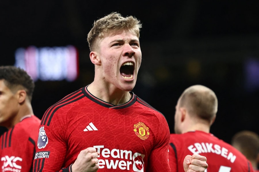 HLV Ten Hag giận dữ vì Man Utd bị đối xử bất công