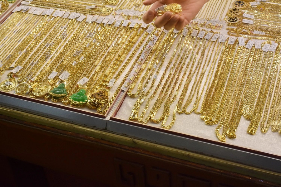 Điểm tin kinh doanh 17/1: Giá vàng: Vàng miếng đứng yên, vàng nhẫn SJC vượt 64 triệu đồng/lượng
