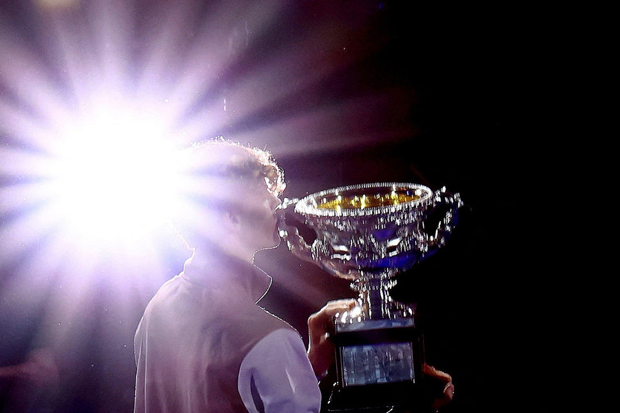 Jannik Sinner vô địch Australian Open: Chiến tích vĩ đại của 'người máy'