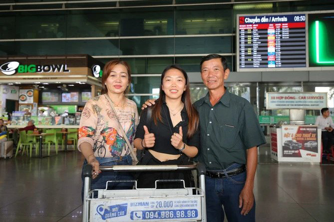 Bố mẹ mong Huỳnh Như thi đấu trong nước để gần gia đình