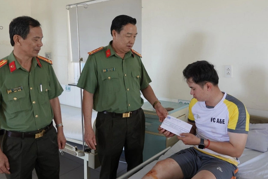 Một trung úy công an hy sinh khi tuần tra giao thông ở Bình Thuận