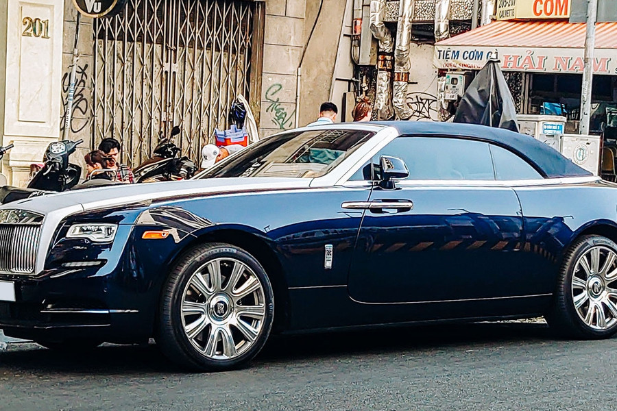 Xe siêu sang Rolls-Royce Dawn giá rẻ 13 tỷ, chỉ có 2 chiếc tại Việt Nam