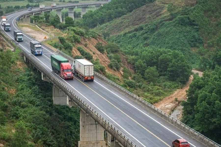 Sẽ bố trí thêm hệ thống an toàn giao thông trên cao tốc Cam Lộ - La Sơn