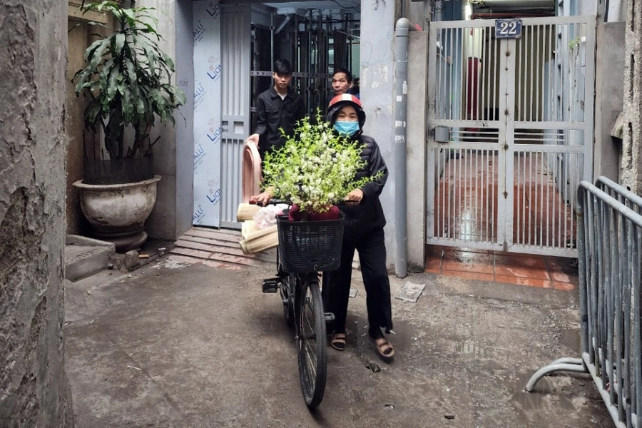 Hà Nội: Cột bê tông ở chung cư mini nứt toác, 60 hộ dân phải di dời