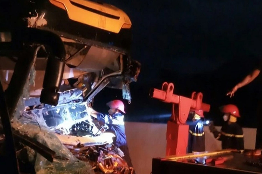 Tai nạn nghiêm trọng trên cao tốc Nha Trang - Cam Lâm, 2 người tử vong