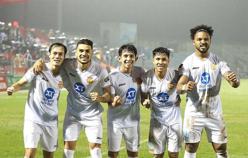 Bảng xếp hạng V-League sau vòng 12: Nam Định vô địch sớm lượt đi V-League 2023/2024