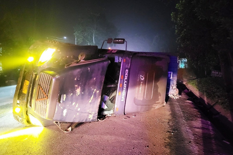Hiện trường vụ tai nạn giao thông khiến 5 người tử vong tại chỗ ở Tuyên Quang