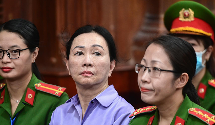 Bà Trương Mỹ Lan xin Tòa án cho con gái đi thu hồi nợ để khắc phục hậu quả