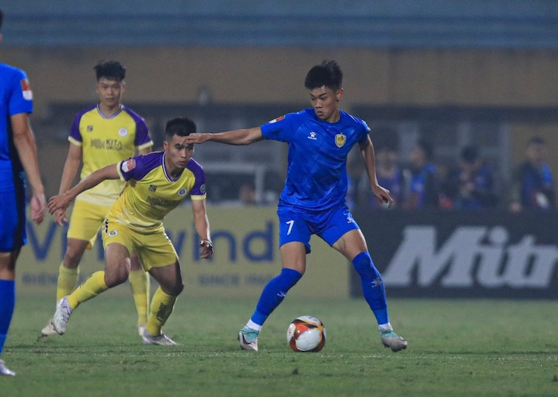 Vì sao Hà Nội FC phù hợp với tiền đạo Đình Bắc?