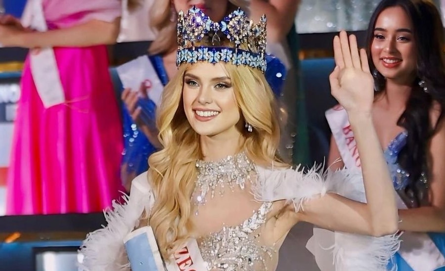 Phong cách thời trang đa dạng của tân Miss World -  Krystyna Pyszková 