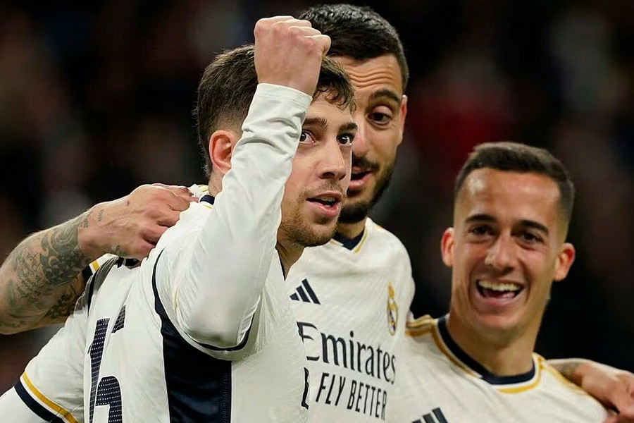 Real Madrid thắng đậm 4-0 trong ngày tái ngộ HLV Benitez