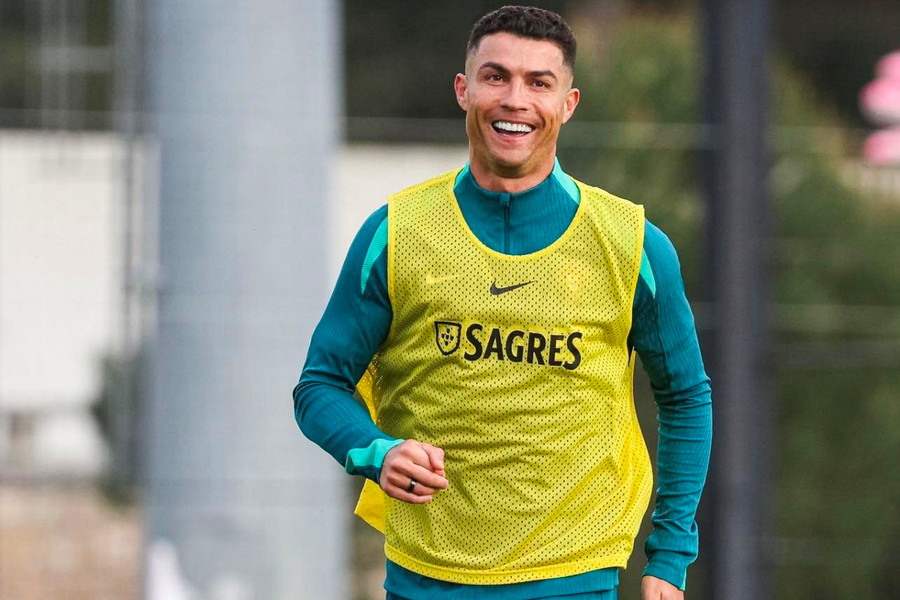 Ronaldo có động thái đặc biệt sau khi trở lại tuyển Bồ Đào Nha
