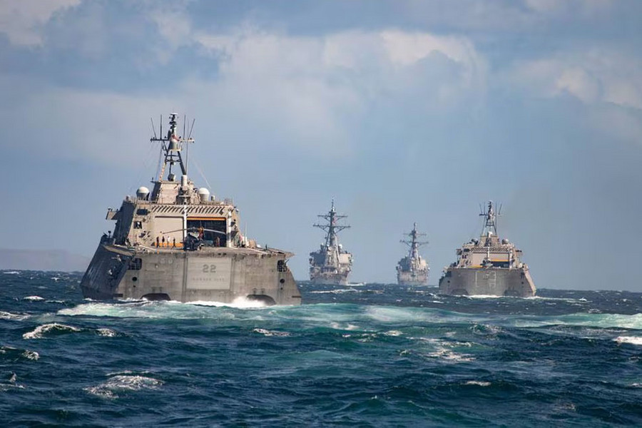 Hải quân Mỹ với kế hoạch “tiến một bước, lùi ba bước"