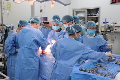 Bộ Y tế tôn vinh, tri ân nữ hộ sinh Bệnh viện E hiến tạng, cứu sống 4 người