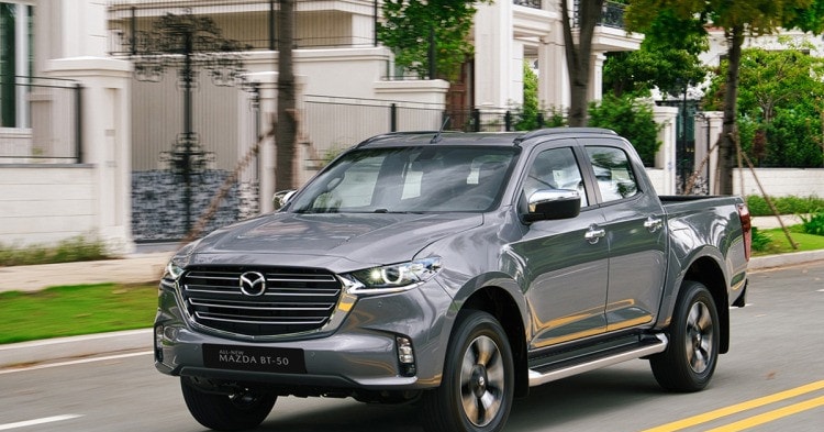 Top 10 xe bán chậm tháng 3: Mazda BT-50, Toyota Hilux và Yaris doanh số 'đội sổ'