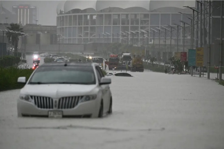 Mưa ngập bất thường ở Dubai: Bài học về kiểm soát thời tiết