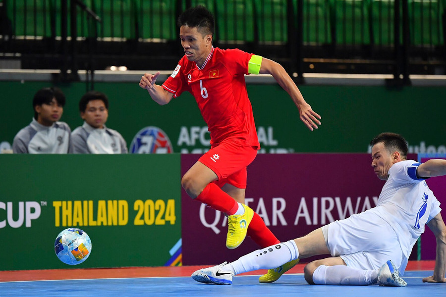 Thủng lưới khi chỉ còn 59 giây, tuyển Việt Nam thua đau ở tứ kết Futsal châu Á
