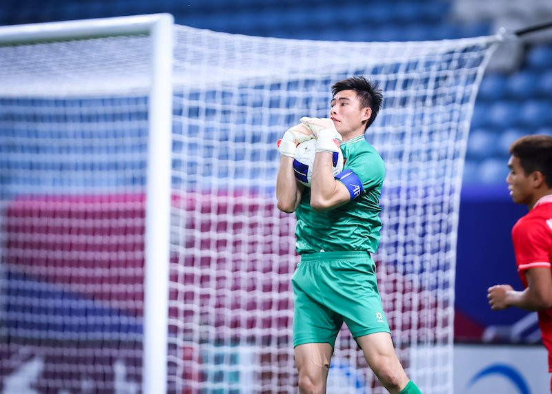Thủ môn Quan Văn Chuẩn thừa nhận sai lầm khiến U23 Việt Nam nhận bàn thua