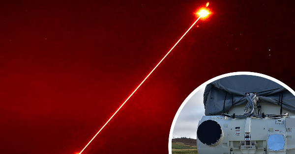 Vũ khí laser đa mục tiêu khắc chế máy bay không người lái