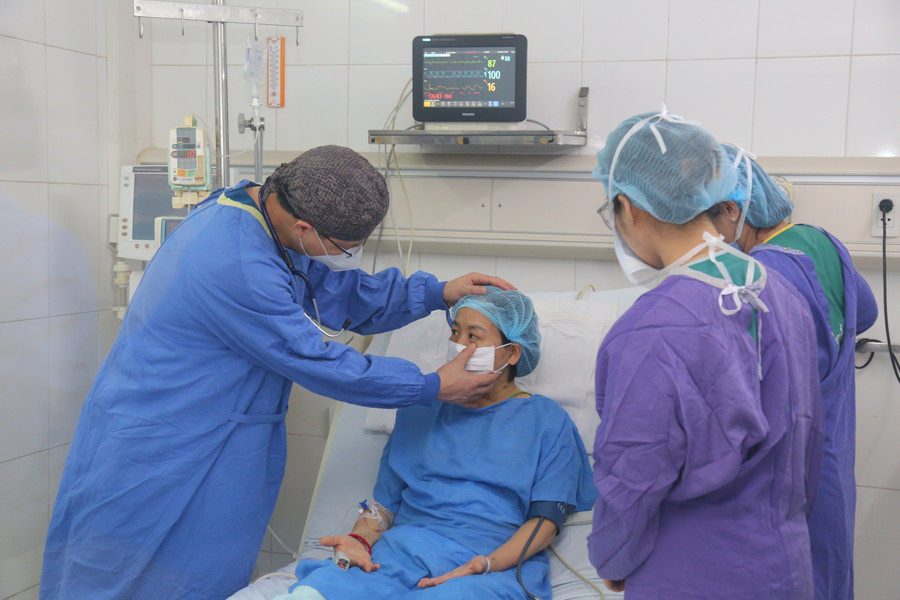 Việt Nam ghép gan thành công cho bệnh nhân suy gan, sự sống tính theo giờ