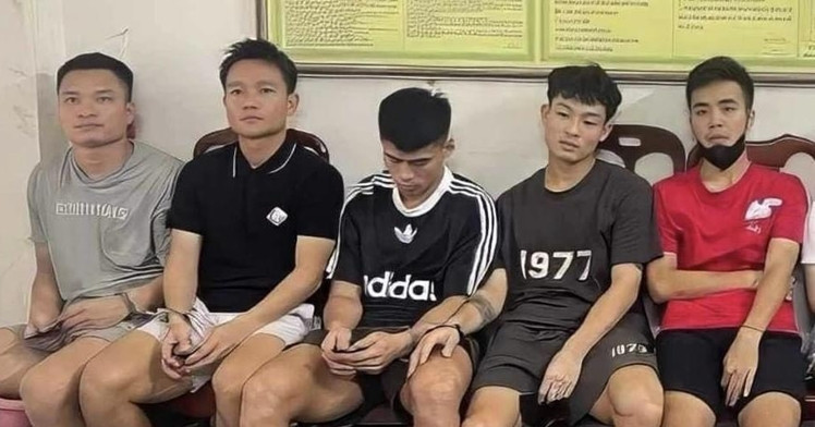 Khởi tố 5 cầu thủ CLB Hồng Lĩnh ‘bay lắc’ trong khách sạn
