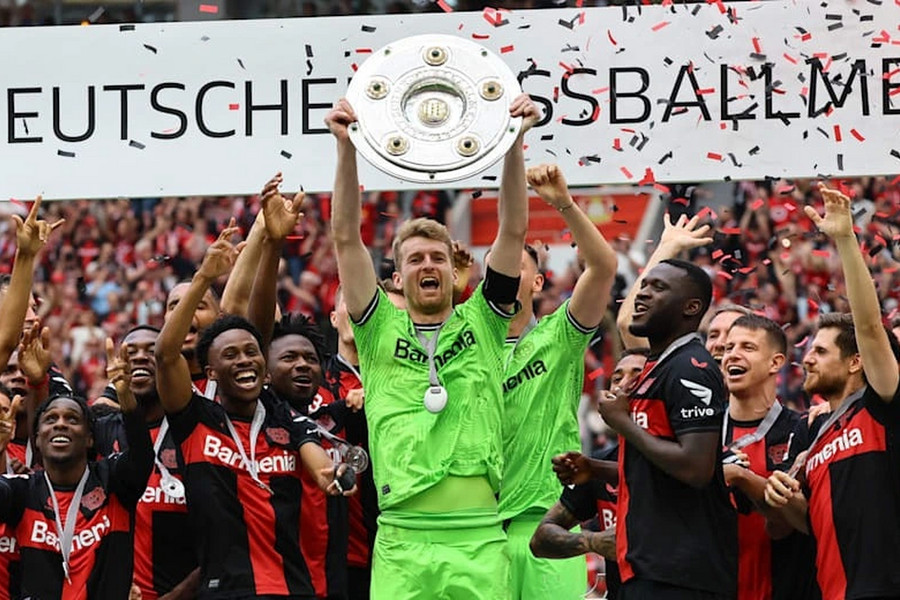 Leverkusen lập kỷ lục vĩ đại trong ngày vô địch Bundesliga