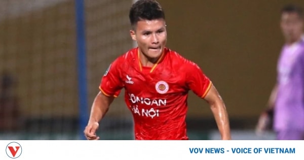 Midfielder Nguyen Quang Hai set to join J1 League Club