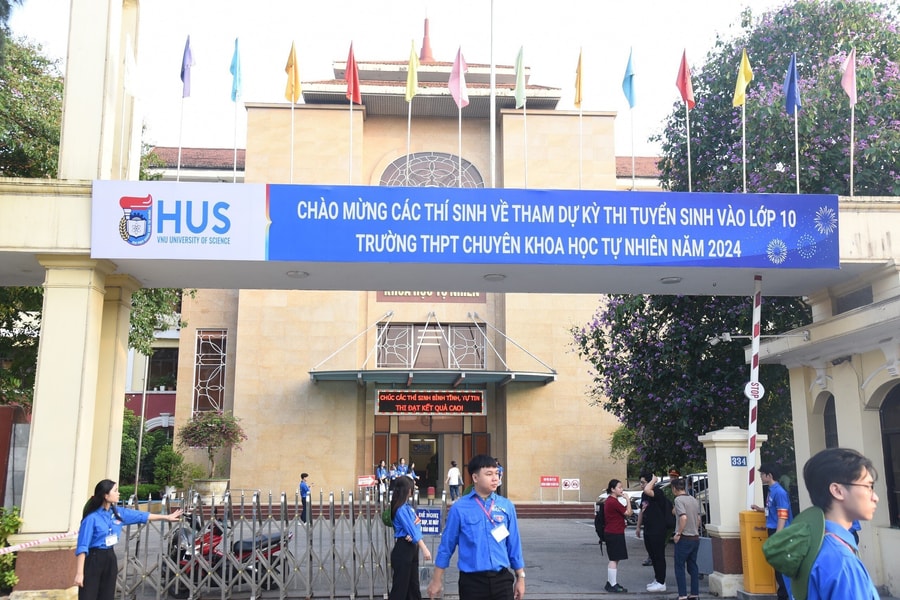 'Chiếc lược ngà' vào đề thi Văn lớp 10 trường chuyên Khoa học Tự nhiên Hà Nội