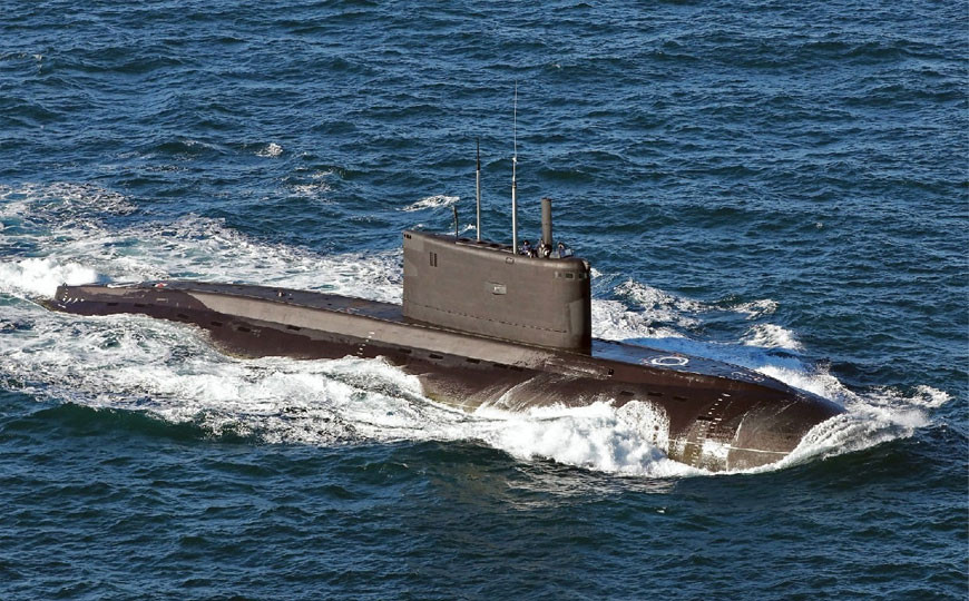 Quân sự thế giới hôm nay (8-6): Tàu ngầm “hố đen” Kilo của Hạm đội Biển Đen được kích hoạt