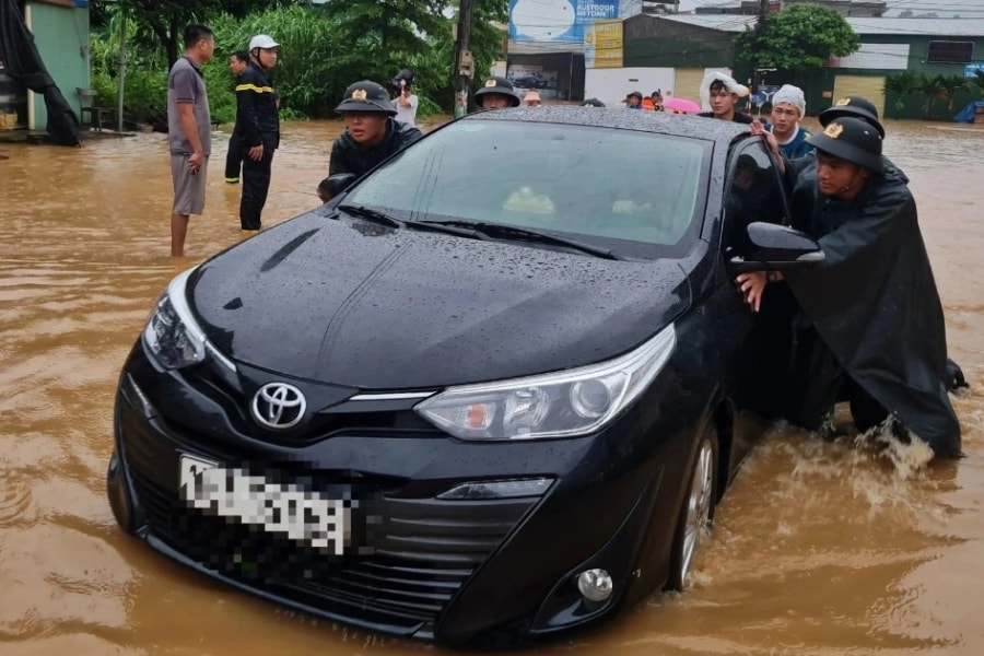 Vì sao miền Bắc mưa lớn kéo dài, ngập lụt nhiều nơi?