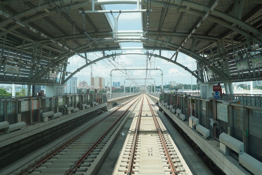 Khi metro số 1 không còn đường lùi!