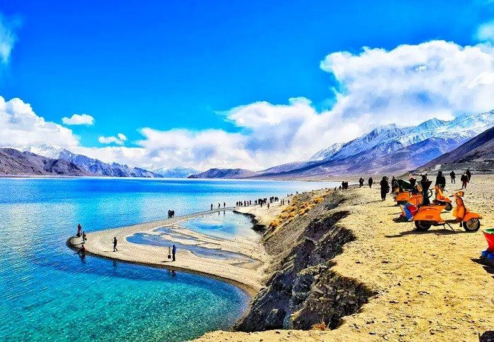 Đến hồ Pangong, bạn cần chuẩn bị những gì để có chuyến đi an toàn?