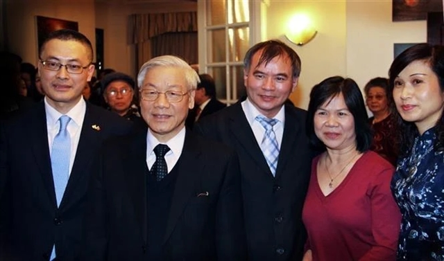 Overseas artist recalls unforgettable memory with Party leader Nguyễn Phú Trọng