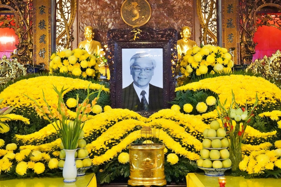 Quốc tang trong lòng dân