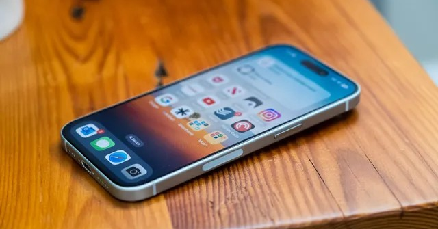 iPhone vỏ sò ra mắt năm 2026?