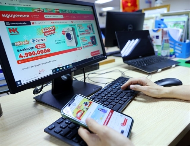 Vietnamese spend nearly VND150 trillion online shopping