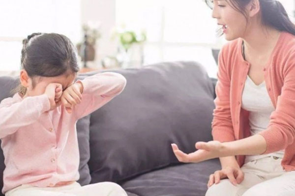 6 hành vi nhỏ của con mang đến tác hại lớn, cha mẹ nên sửa ngay trước khi quá muộn