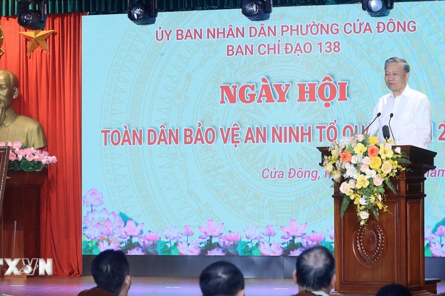 Chủ tịch nước dự Ngày hội toàn dân bảo vệ an ninh Tổ quốc tại phường Cửa Đông