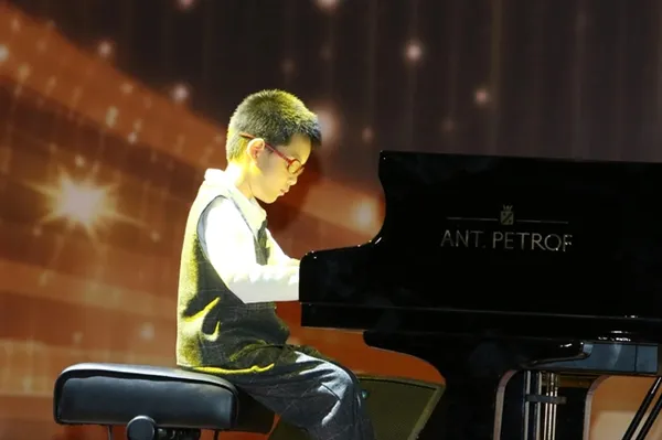 Visually-impaired boy moves audience of Việt Nam’s Piano Got Talent