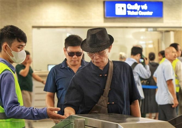 Nhổn-Hà Nội station urban railway line carries 34,184 passengers on first day of operation