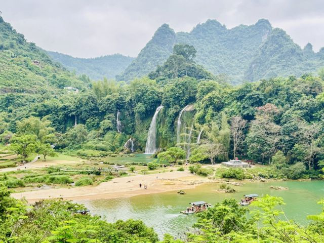 Bản Giốc – Detian waterfalls tours temporarily suspended due to incident on China's side